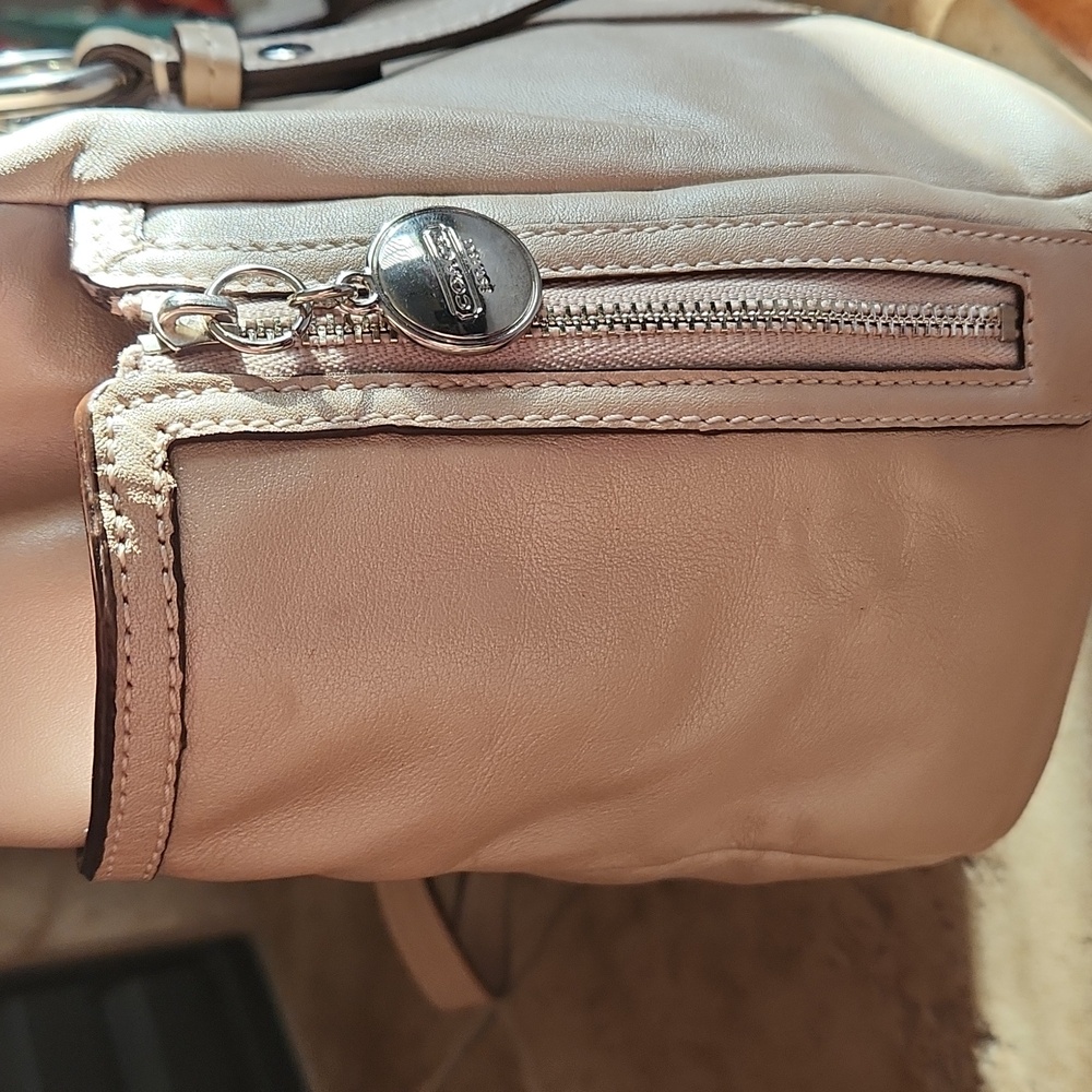 Coach Beige Leather Shoulder Bag - Picture 9 of 16